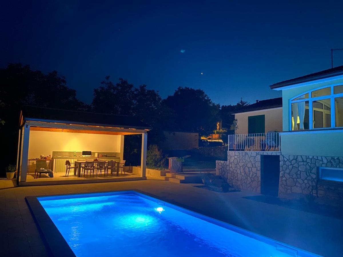 לאבין Villa Yucca Istra מראה חיצוני תמונה