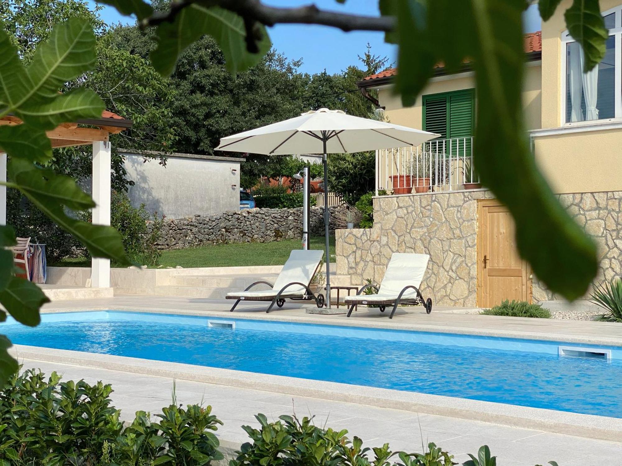 לאבין Villa Yucca Istra מראה חיצוני תמונה