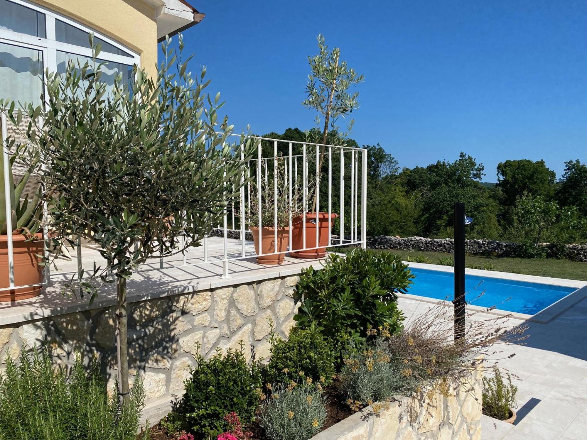 לאבין Villa Yucca Istra מראה חיצוני תמונה